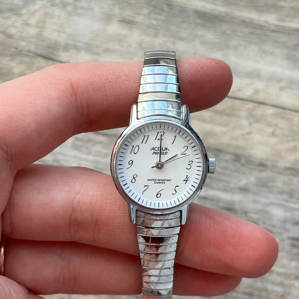 Vintage Acqua by Timex Indiglo Watch Silver Tone Stretch Band Water Resistant